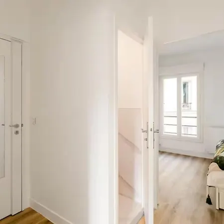 Апартаменты Magnifique Calme Montparnasse Париж